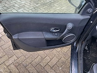 Renault clio 90-sv-gp - afbeelding 16 van  28