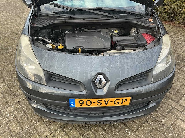 Renault clio 90-sv-gp - afbeelding 18 van  28