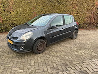 Renault clio 90-sv-gp - afbeelding 22 van  28