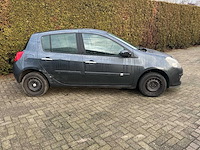 Renault clio 90-sv-gp - afbeelding 23 van  28