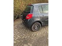 Renault clio 90-sv-gp - afbeelding 24 van  28