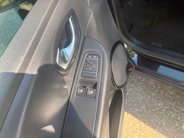 Renault clio estate 0.9 tce zen* nh-751-v - afbeelding 9 van  17