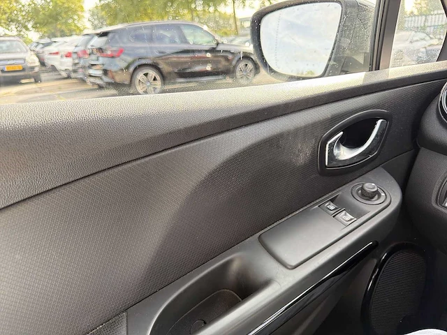 Renault clio estate 1.5 dci eco dynamique | ht-124-d - afbeelding 17 van  27