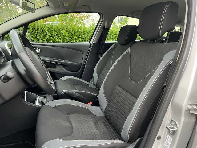 Renault clio estate 1.5 dci eco dynamique | ht-124-d - afbeelding 28 van  32