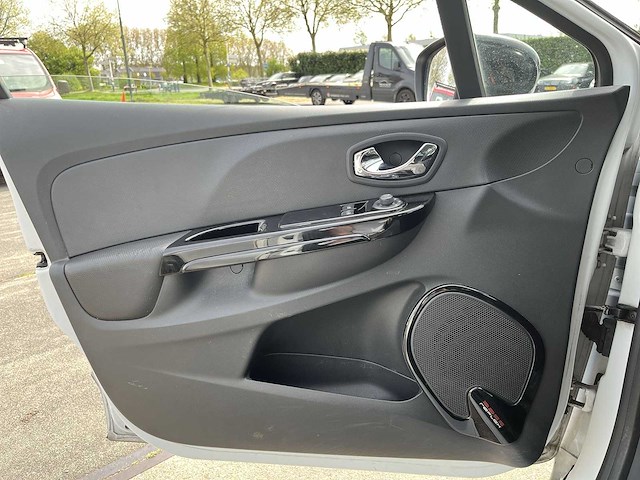 Renault clio estate 1.5 dci expression 2014 | 9-trr-16 - afbeelding 18 van  28