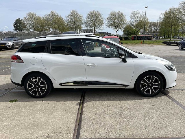 Renault clio estate 1.5 dci expression 2014 | 9-trr-16 - afbeelding 1 van  28