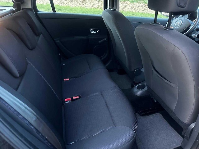 Renault clio estate 1.6 16v dynamique automaat, 68-gkz-1 - afbeelding 12 van  14