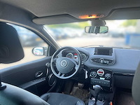 Renault clio estate 1.6-16v night & day 2012 | 22-szr-3 - afbeelding 12 van  15