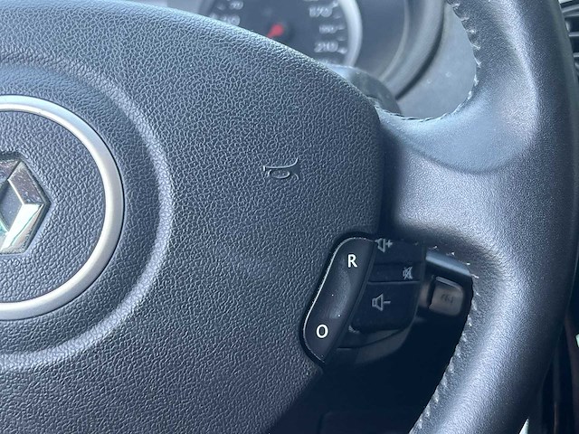Renault clio estate 1.6-16v night & day 2012 | 22-szr-3 - afbeelding 11 van  28