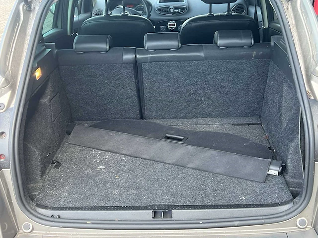 Renault clio estate 1.6-16v night & day 2012 | 22-szr-3 - afbeelding 16 van  28