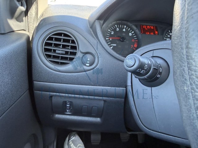 Renault clio iii clio 1.2i 16v authentique 75, 2010 - afbeelding 9 van  27