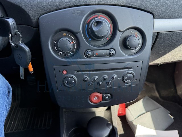 Renault clio sw clio 1.2i 16v authentique 75, 2009 - afbeelding 8 van  30