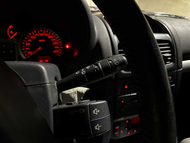 Renault clio v6 3.0 sport rs phase 2 (nr 149) 255pk 2004 youngtimer - afbeelding 3 van  7