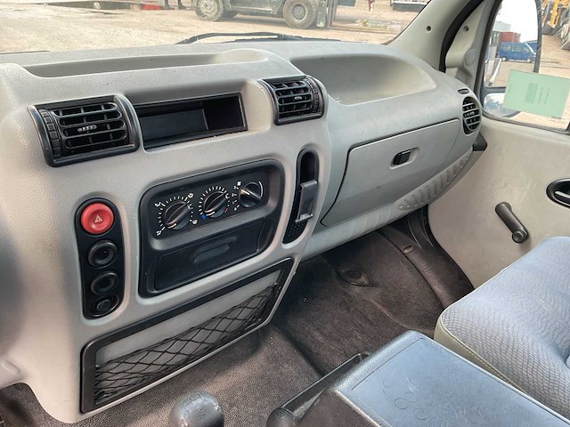 Renault dci90 personenauto - afbeelding 3 van  11