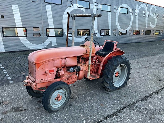 Renault e70 smalspoor oldtimer tractor txh-53-x - afbeelding 1 van  21