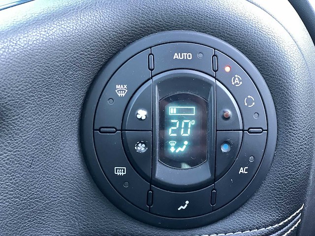 Renault espace 2.0 dci dynamique 7 persoons | sb-586-k - afbeelding 17 van  23