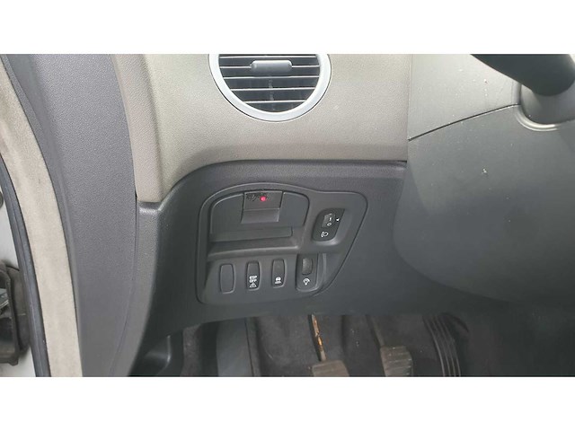 Renault espace 2.0 t dynamique - afbeelding 3 van  12