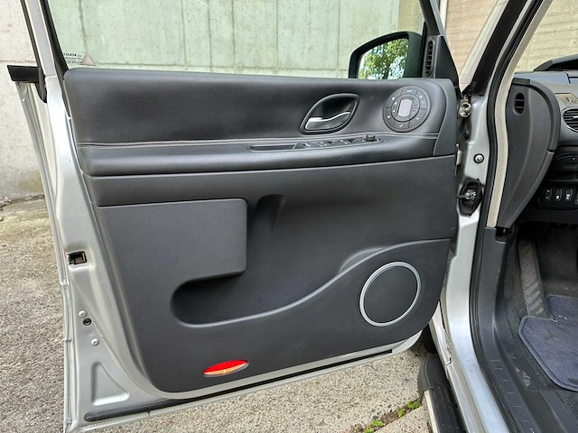 Renault grand espace 2.0 dci celsium 173pk 2012 (origineel-nl) 7-persoons, 34-szp-9 - afbeelding 13 van  57