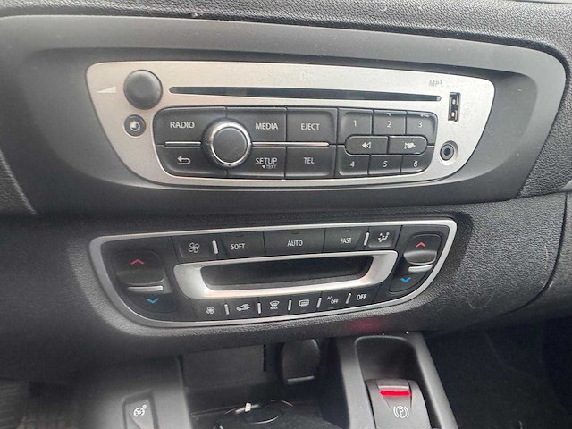 Renault grand scénic 1.2 tce privilege 7p 3-xhr-84 - afbeelding 32 van  34