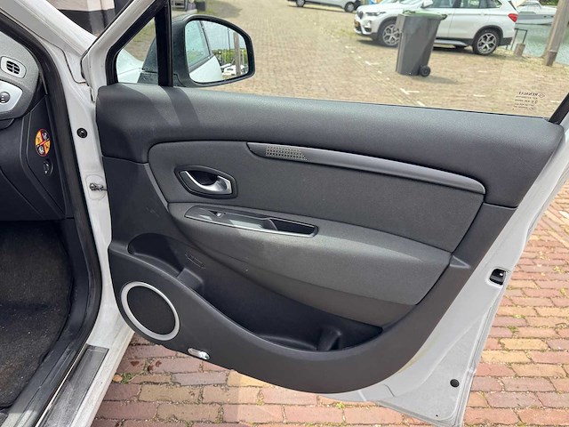 Renault grand scénic 1.4 tce dynam. 7p. gt-061-b - afbeelding 4 van  28