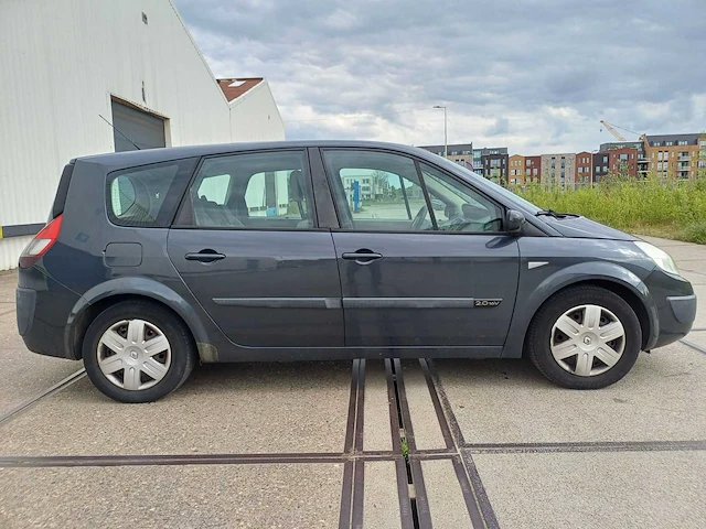 Renault grand scénic 2.0-16v business line 7p, 39-tl-lv - afbeelding 9 van  11