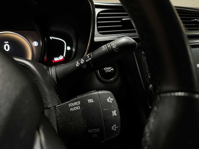 Renault kadjar 1.2 tce bose 129pk 2016 (origineel-nl), jn-153-d - afbeelding 24 van  44