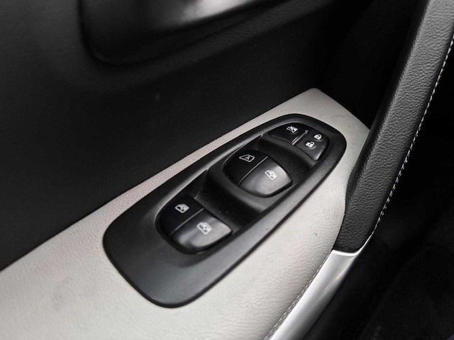 Renault kadjar 1.2 tce limited, p-104-bx - afbeelding 10 van  19