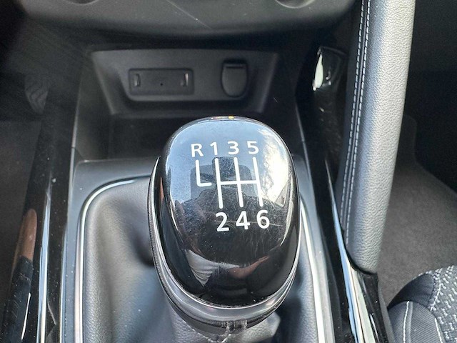 Renault kadjar 1.2 tce zen * hd-198-r - afbeelding 6 van  17