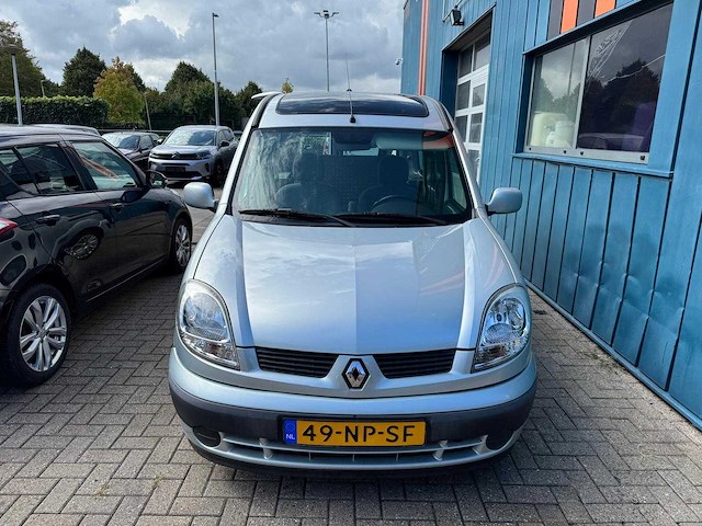 Renault kangoo 1.6-16v privilège invalide 49-np-sf - afbeelding 5 van  31