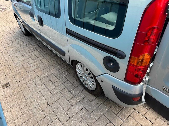 Renault kangoo 1.6-16v privilège invalide 49-np-sf - afbeelding 11 van  31