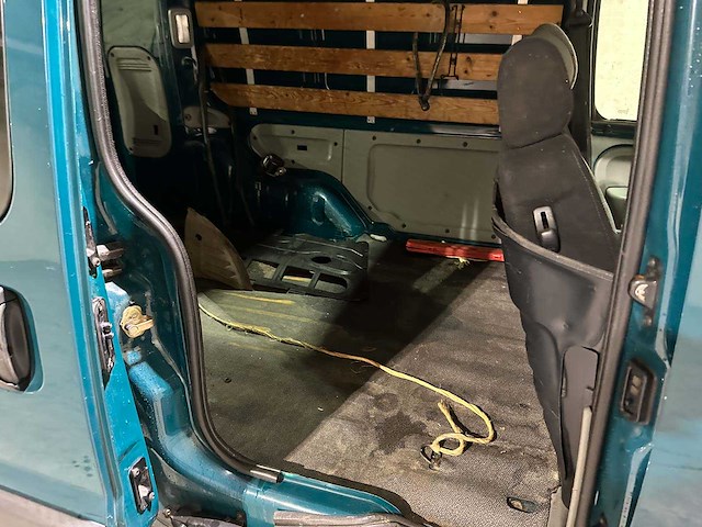Renault kangoo express 1.5 dci 65 grand confort grand volume 65pk 2004 (origineel-nl), 35-br-jk - afbeelding 21 van  32