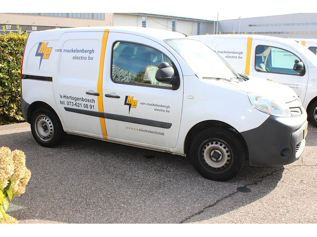 Renault kangoo type w variant fw50 diesel euro 6 met kenteken v-345-kk. datum eerste toelating 12-12-2017. - afbeelding 2 van  9
