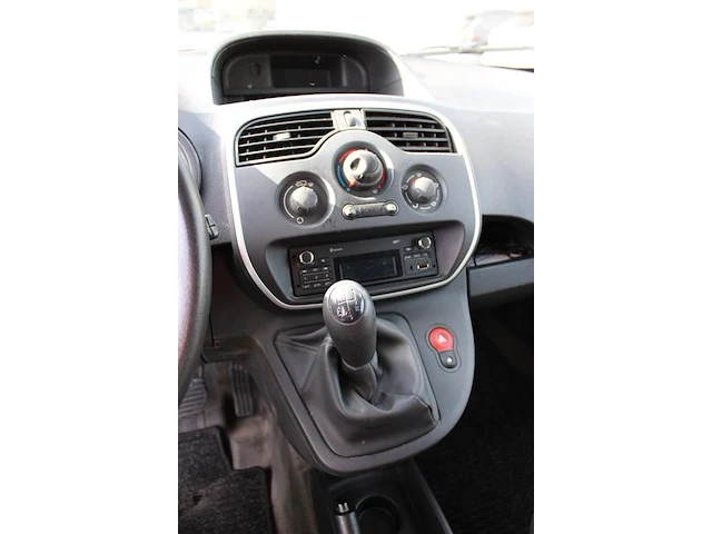 Renault kangoo type w variant fw50 diesel euro 6 met kenteken v-345-kk. datum eerste toelating 12-12-2017. - afbeelding 8 van  9