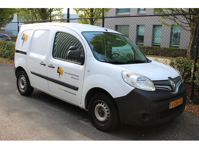 Renault kangoo type w variant fw50s1 diesel euro 6 met kenteken v-689-dp. datum eerste toelating 31-01-2017 - afbeelding 1 van  9
