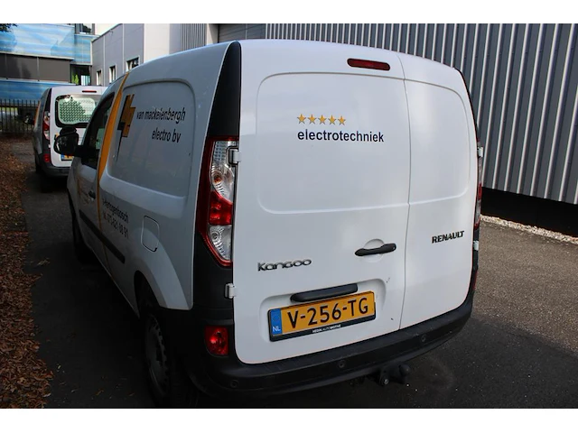 Renault kangoo type w variant fw50s1 diesel euro 6 met kenteken v-689-dp. datum eerste toelating 31-01-2017 - afbeelding 3 van  9