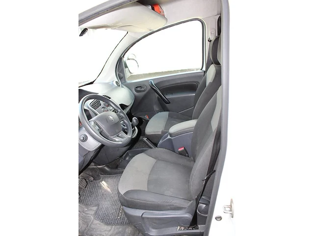 Renault kangoo type w variant fw50s1 diesel euro 6 met kenteken v-689-dp. datum eerste toelating 31-01-2017 - afbeelding 7 van  9