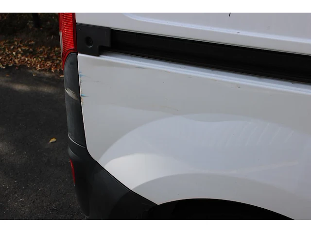 Renault kangoo type w variant fw50s1 diesel euro 6 met kenteken v-689-dp. datum eerste toelating 31-01-2017 - afbeelding 9 van  9