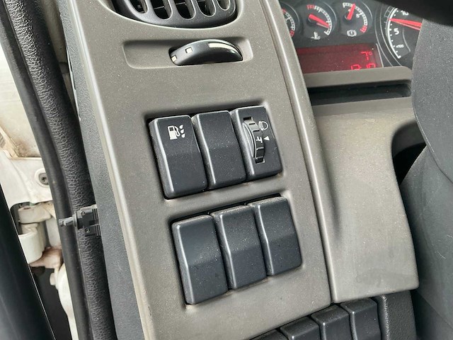 Renault kerax 430 dxi vrachtwagen met autolaadkraan hiab 166 es-4 hiduo - afbeelding 35 van  68