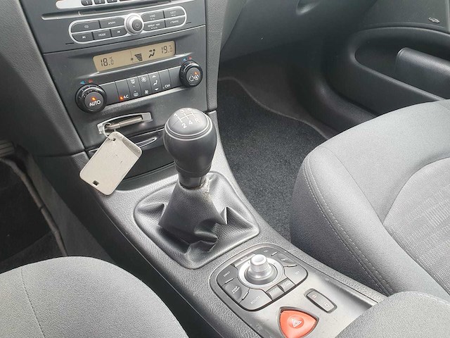 Renault laguna 1.6 16v business, 93-xl-gp - afbeelding 2 van  8