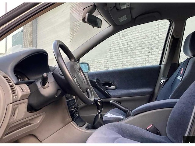 Renault laguna 1.6-16v expression, 64-jh-zl - afbeelding 12 van  15