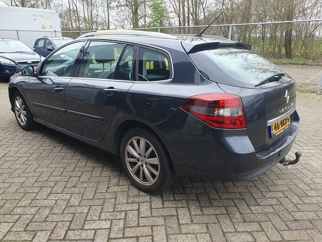 Renault laguna estate - 2.0 16v celsium, 46-nkb-6 - afbeelding 3 van  6