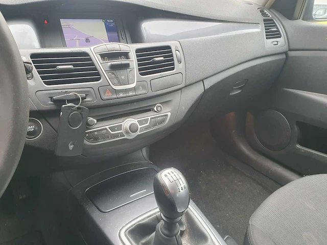 Renault laguna estate - 2.0 16v celsium* , 46-nkb-6 - afbeelding 7 van  9