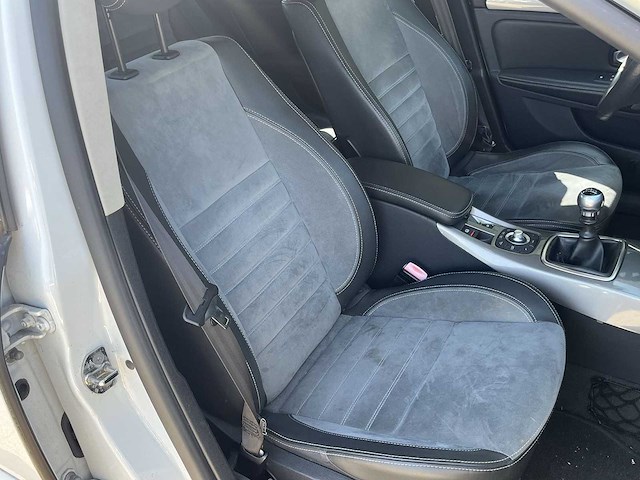 Renault laguna estate 1.5 dci executive 2011 | 23-rzp-1 - afbeelding 27 van  28