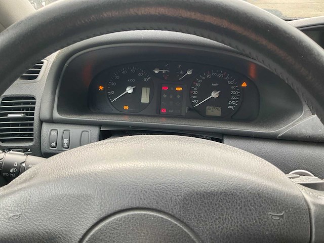 Renault laguna grand tour -automaat- 89-rd-gs - afbeelding 5 van  25