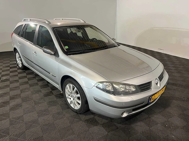Renault laguna grand tour 2.0-16v tech line, 03-tj-zk - afbeelding 2 van  20