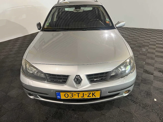Renault laguna grand tour 2.0-16v tech line, 03-tj-zk - afbeelding 13 van  20