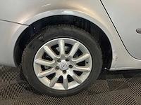 Renault laguna grand tour 2.0-16v tech line, 03-tj-zk - afbeelding 17 van  20