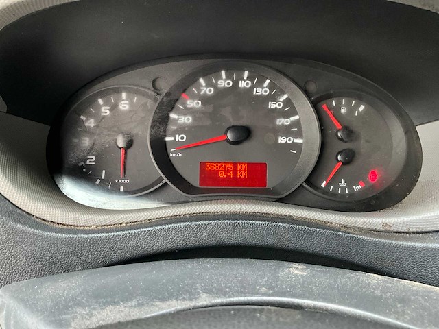 Renault master 2.3 dci t35 l2h2 - bedrijfswagen (schade) - afbeelding 3 van  13