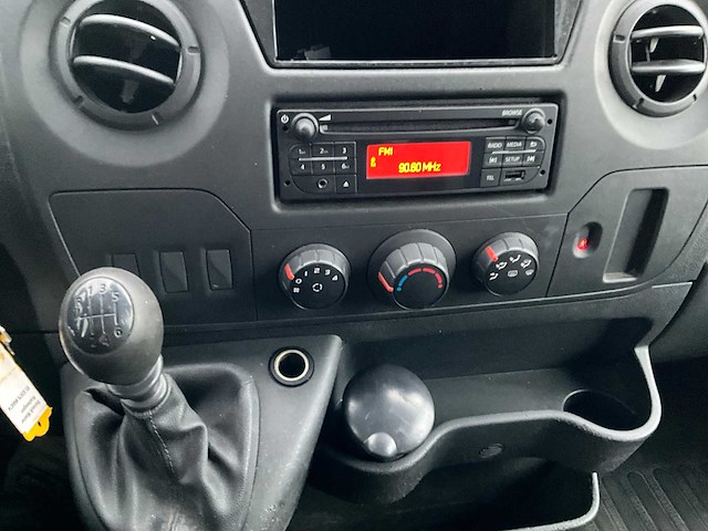 Renault master 2.3 koelwagen - bedrijfswagen (schade) - afbeelding 4 van  17