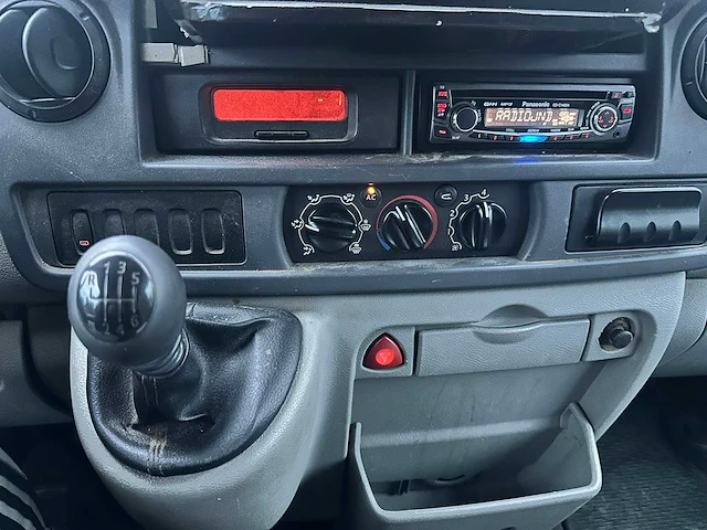 Renault master bedrijfswagen - afbeelding 3 van  14
